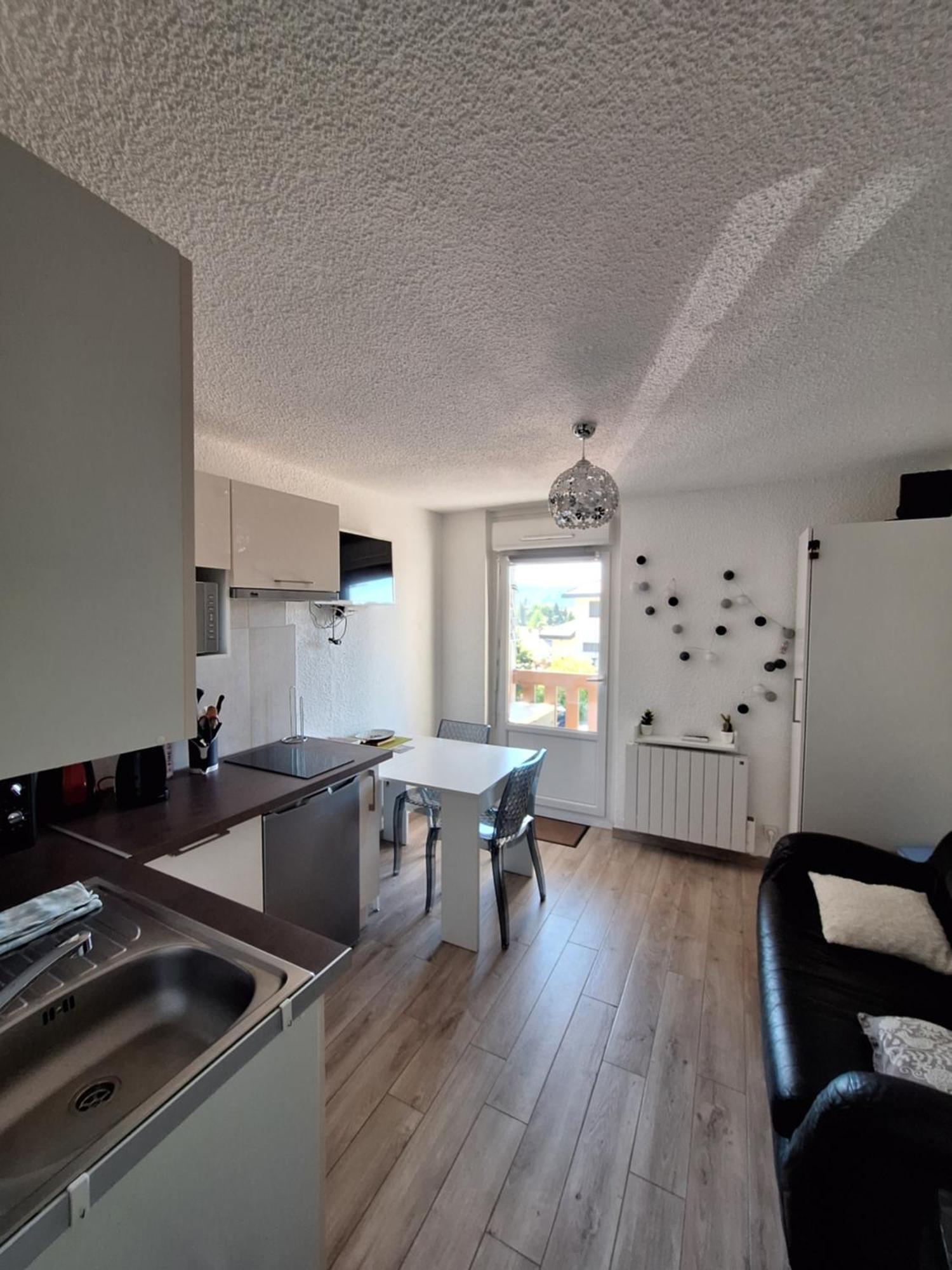 Studio Renove Confort Meuble 3 Etoiles - Les Cretets 莱鲁斯 外观 照片